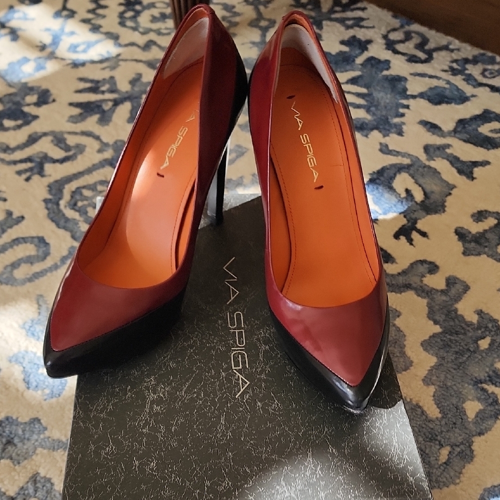 Via Spiga Burgundy and Black Heels